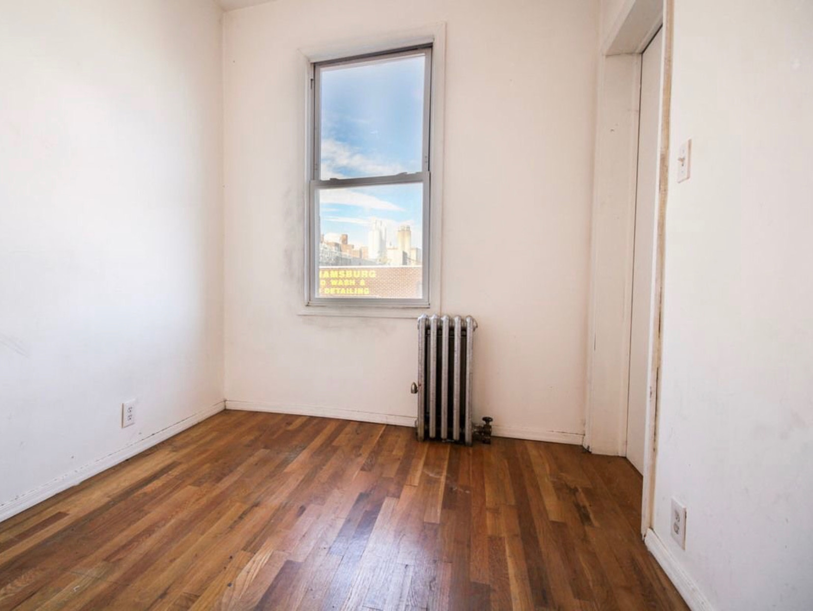 266 Boerum Street, Unit 2 Brooklyn, NY 11206 - Photo 4 of 7