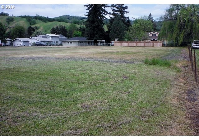 444 Tipton Road Roseburg, OR 97471 - Photo 29 of 31 Gallery Image 29