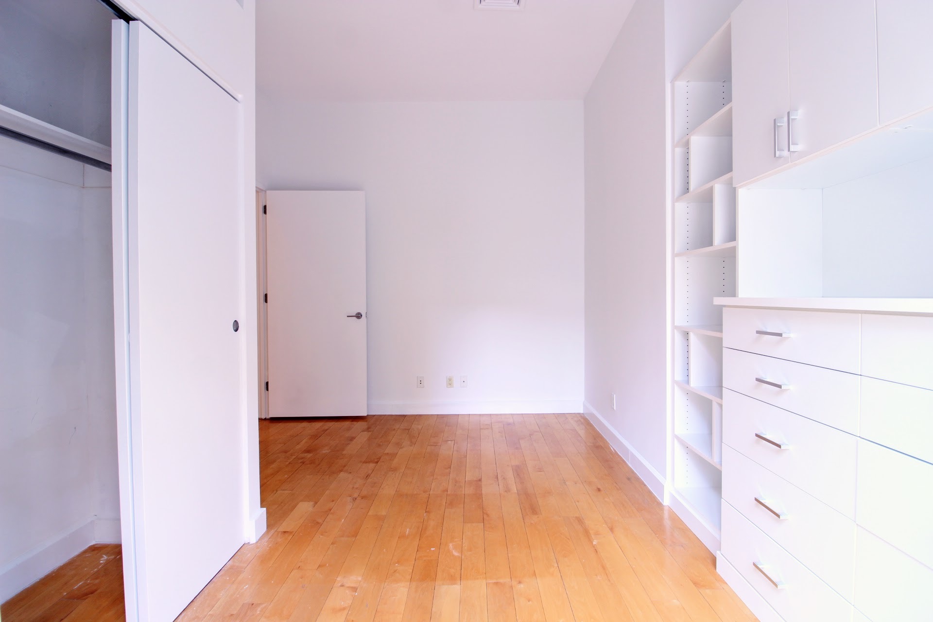 136 Powers Street, Unit 1F Brooklyn, NY 11211 - Photo 5 of 12