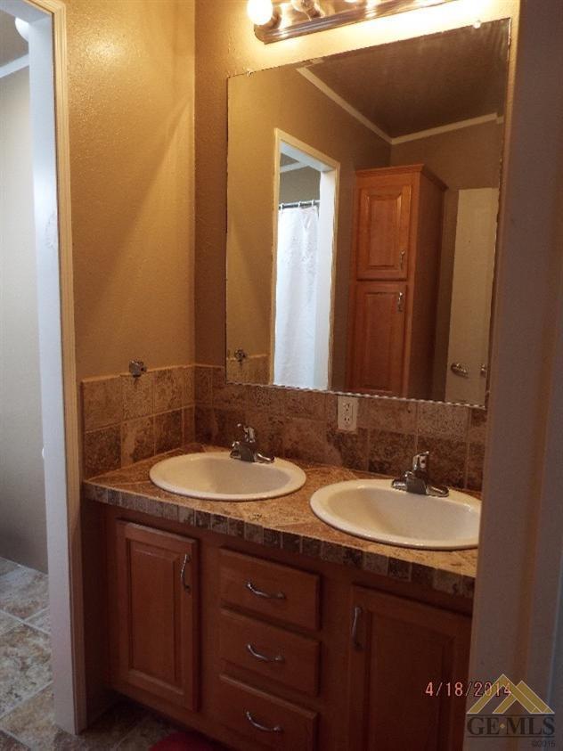 4206 Long Canyon Road Weldon, CA 93283 - Photo 9 of 18