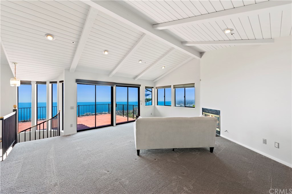 1055 Summit Drive Laguna Beach, CA 92651 - Photo 14 of 75