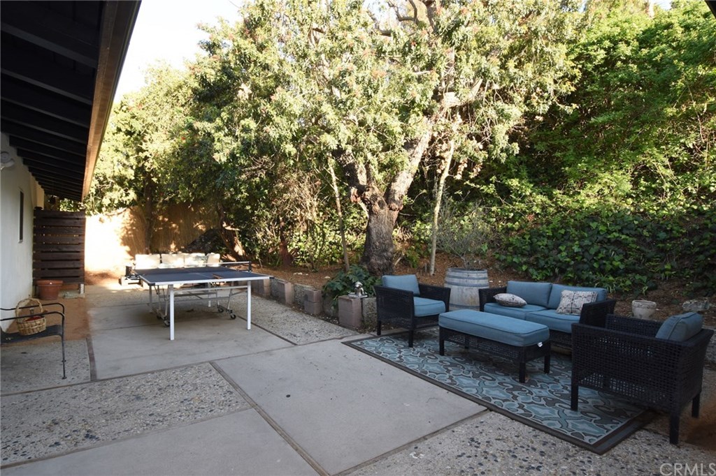 12 Harbor Sight Drive Rolling Hills Estates, CA 90274 - Photo 46 of 56 Pretty side yard! Beyond on the left is a custom built in outdoor shower with hot & cold water