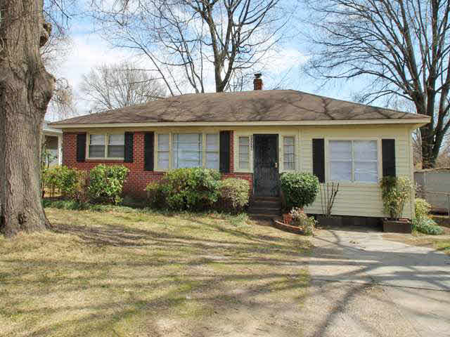 1270 Mt Moriah Road Memphis, TN 38117 - Photo 1 of 17
