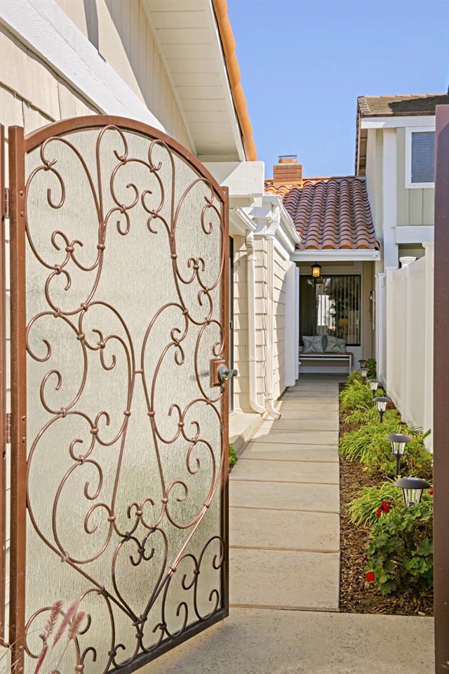 27 Catspaw Coronado Ca Coronado, CA 92118 - Photo 3 of 25