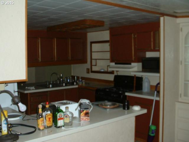 1546 Clarks Branch Road Myrtle Creek, OR 97457 - Photo 7 of 14 Gallery Image 7