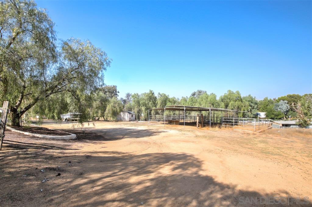 17250 Scottsdale Road Riverside, CA 92504 - Photo 24 of 25 Horse Facilities