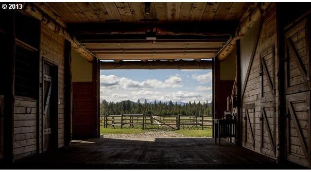 55975 Hashknife Road Bend, OR 97707 - Photo 4 of 16 Gallery Image 4