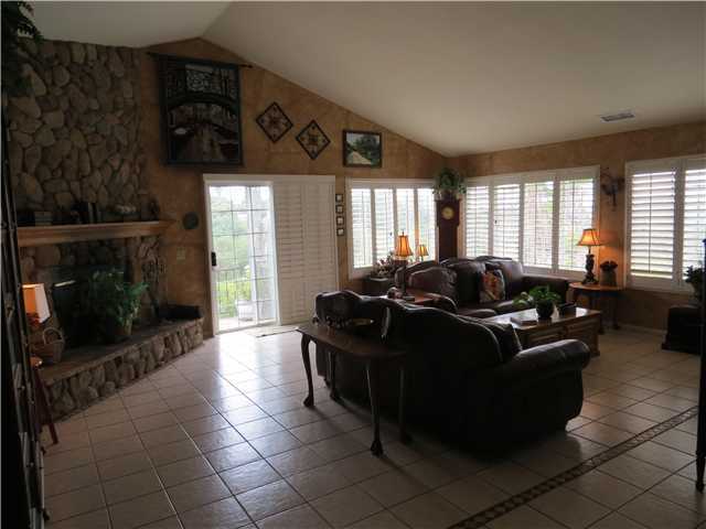 2848 Los Alisos Drive Fallbrook, CA 92028 - Photo 8 of 23