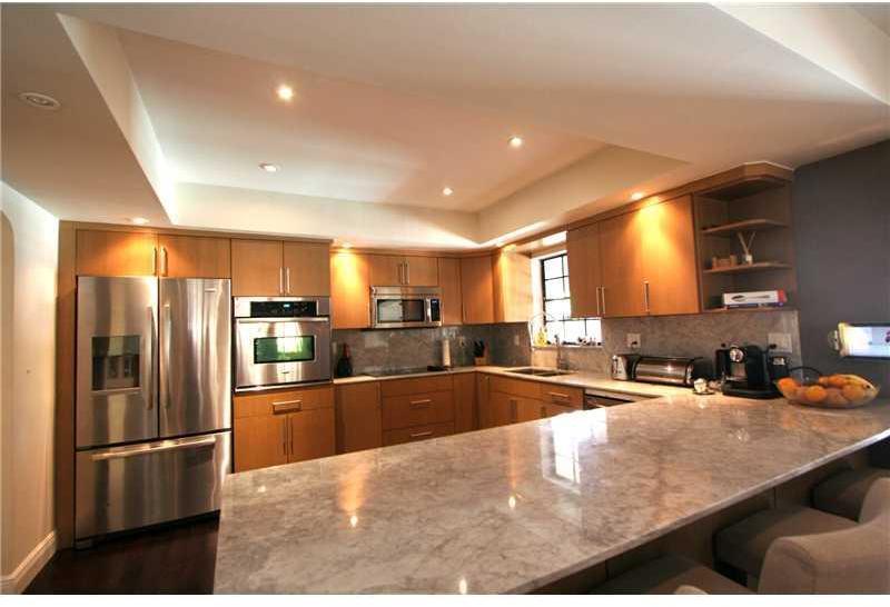 455 Southwest 19th Road Miami, FL 33129 - Photo 6 of 26