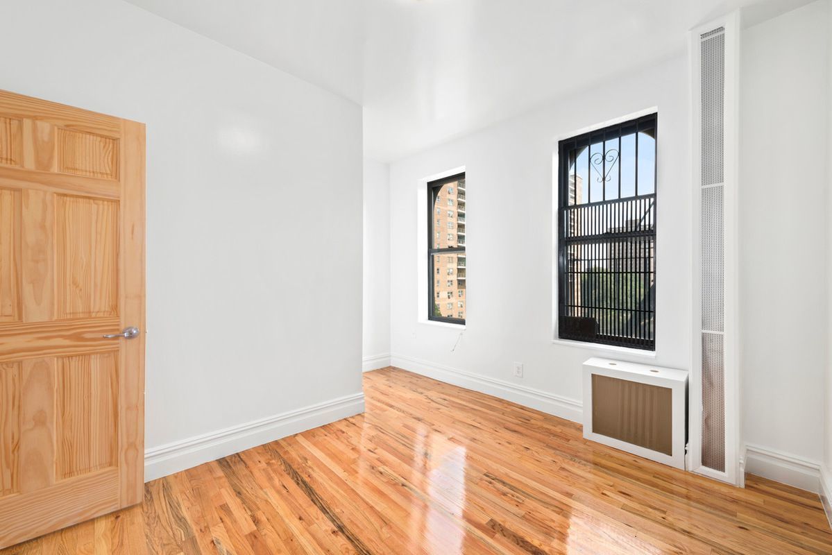 243 Henry Street, Unit 24 Manhattan, NY 10002 - Photo 4 of 7