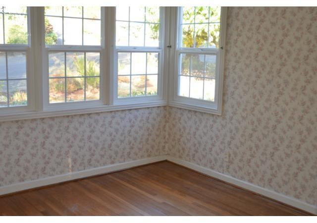 2434 Southwest Mitchell Street Portland, OR 97239 - Photo 4 of 8 Gallery Image 4