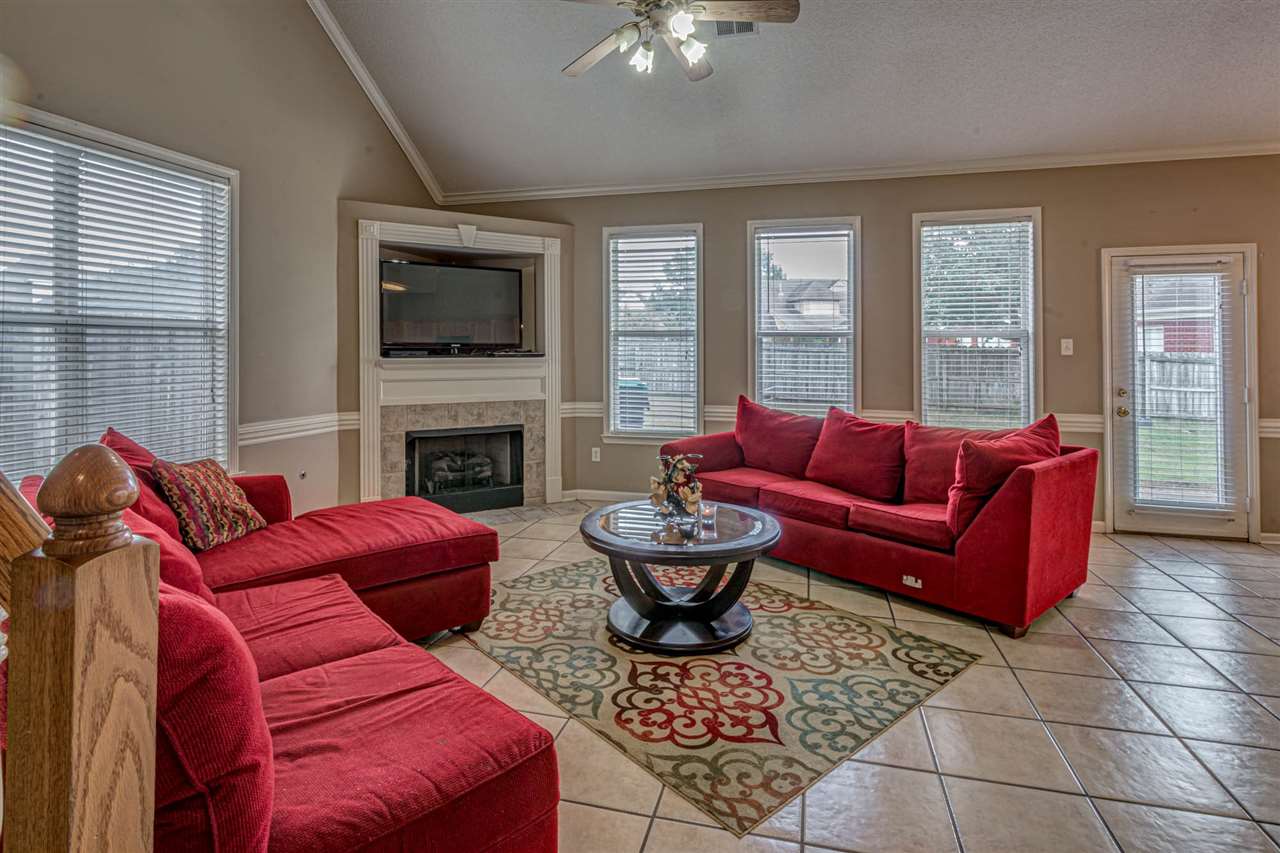 1286 Macon Hall Road Cordova, TN 38018 - Photo 2 of 25