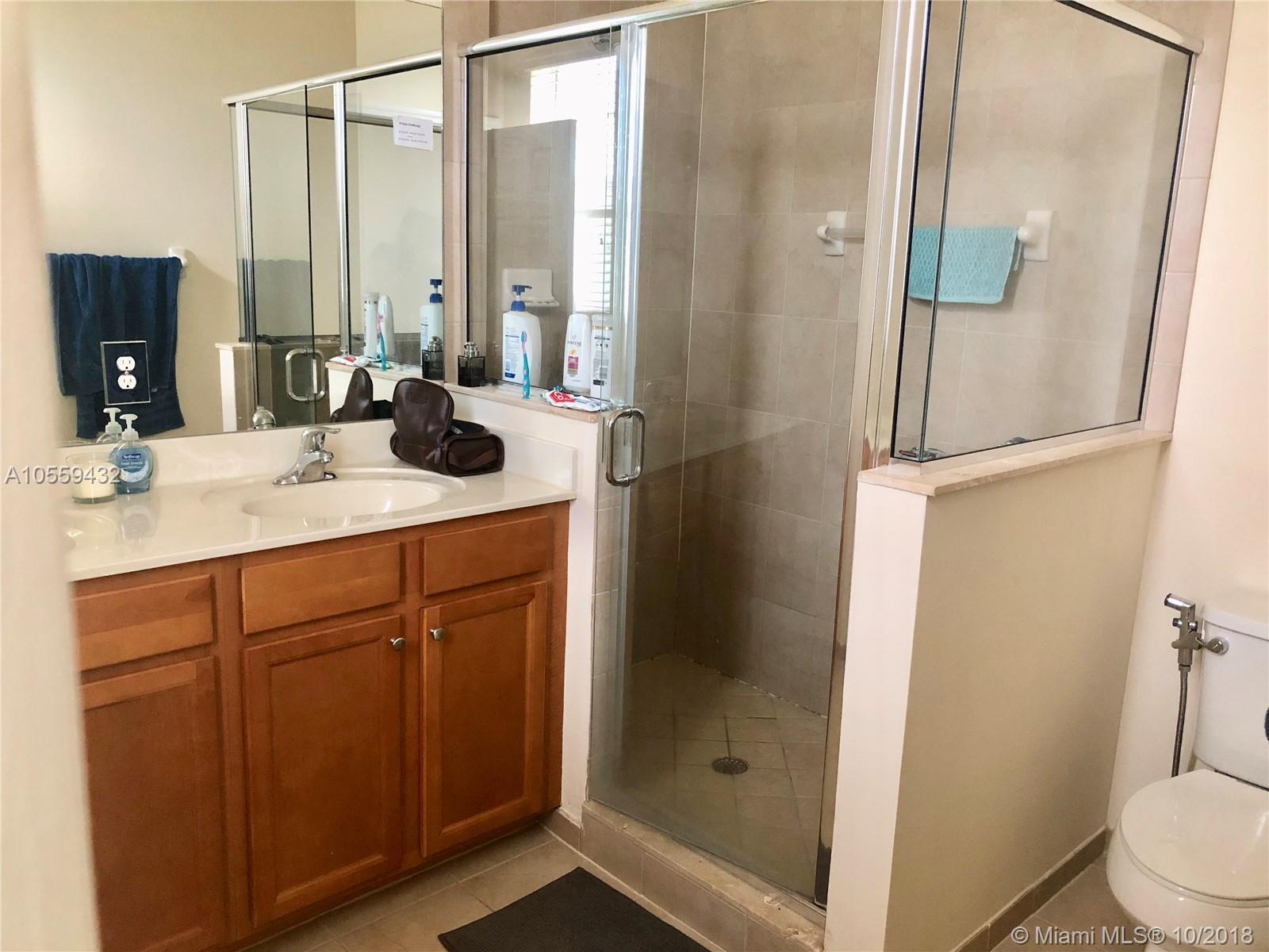 17035 Southwest 96th Street Miami, FL 33196 - Photo 13 of 20