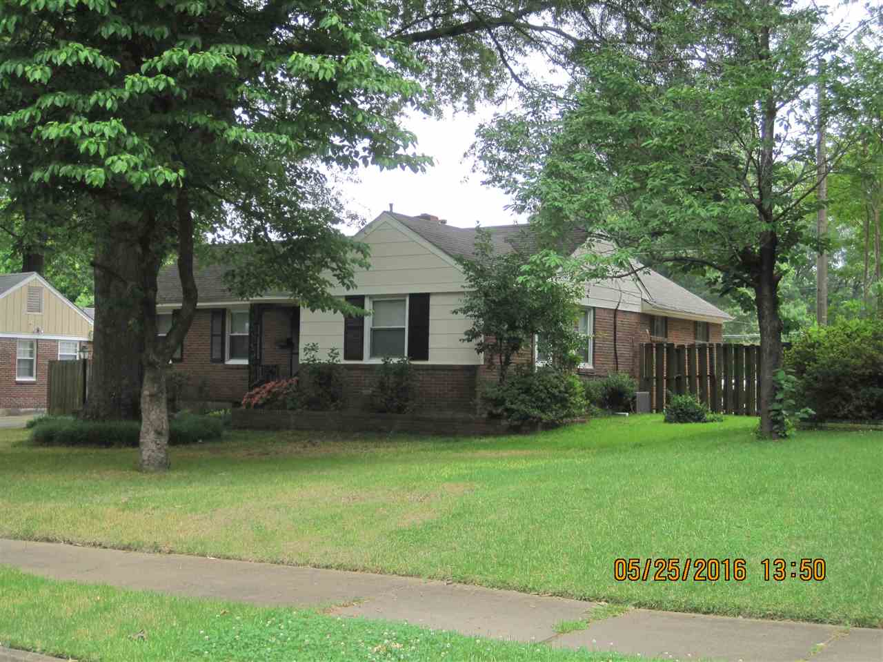 1062 Wingfield Road Memphis, TN 38122 - Photo 1 of 7