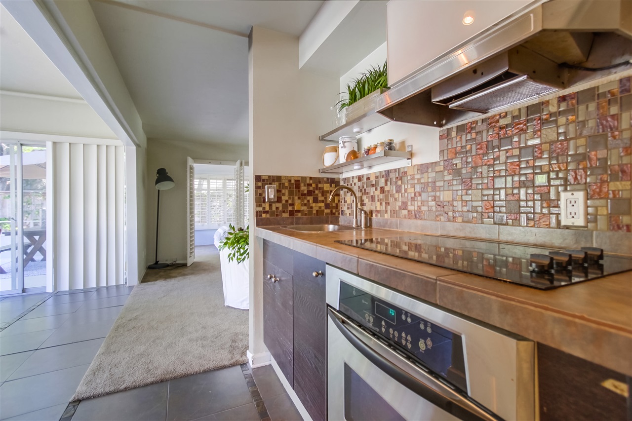 2368 Torrey Pines Road, Unit 61 La Jolla, CA 92037 - Photo 9 of 19 Gallery Image 9