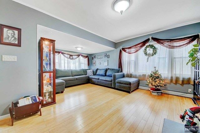 142 4th Street Ridgefield Park, NJ 07660 - Photo 4 of 23