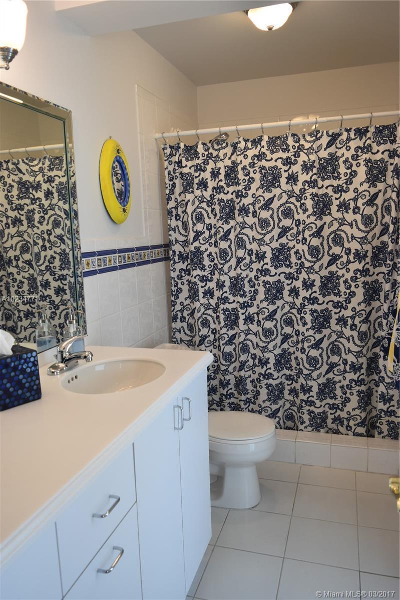 11401 Southwest 72nd Place Pinecrest, FL 33156 - Photo 8 of 26