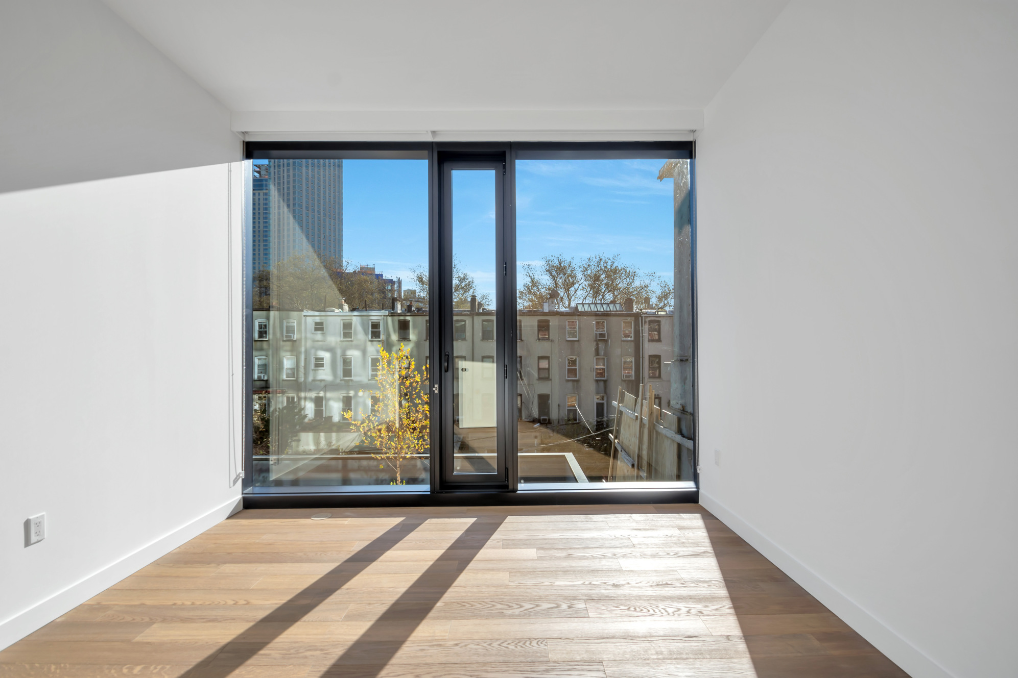 21-30 44th Drive, Unit 3Q Queens, NY 11101 - Photo 7 of 16