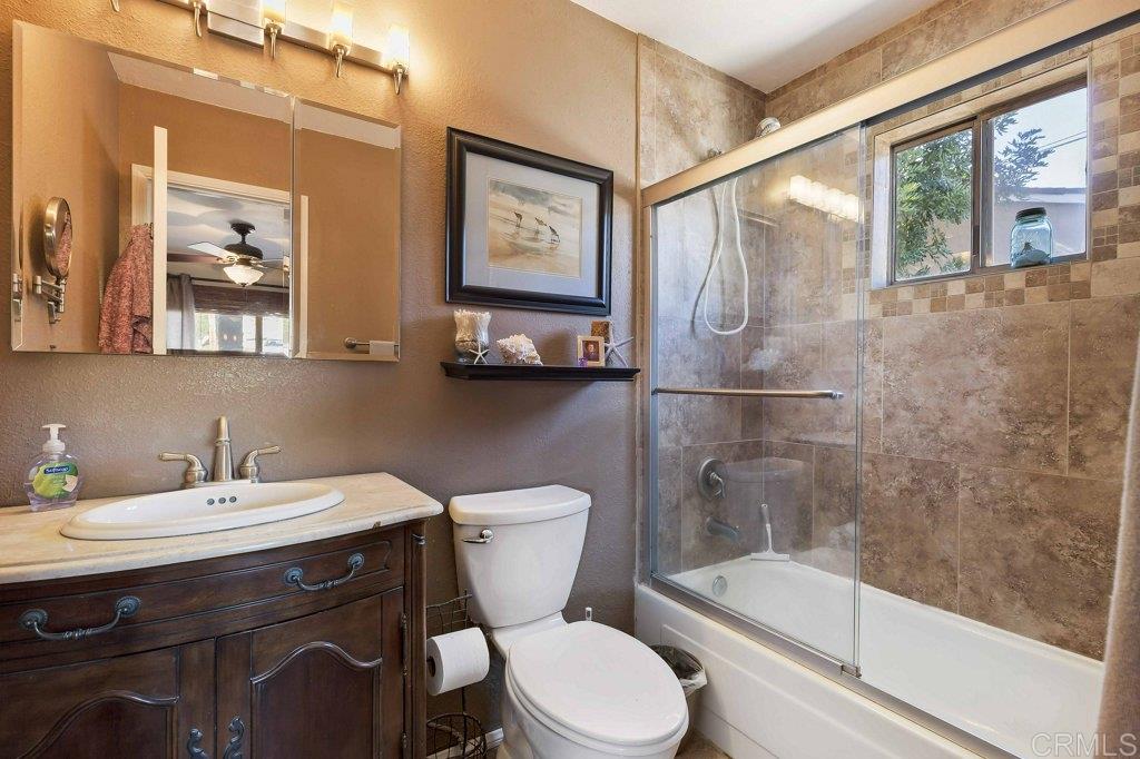 12709 Roca Grande Drive Poway, CA 92064 - Photo 20 of 25