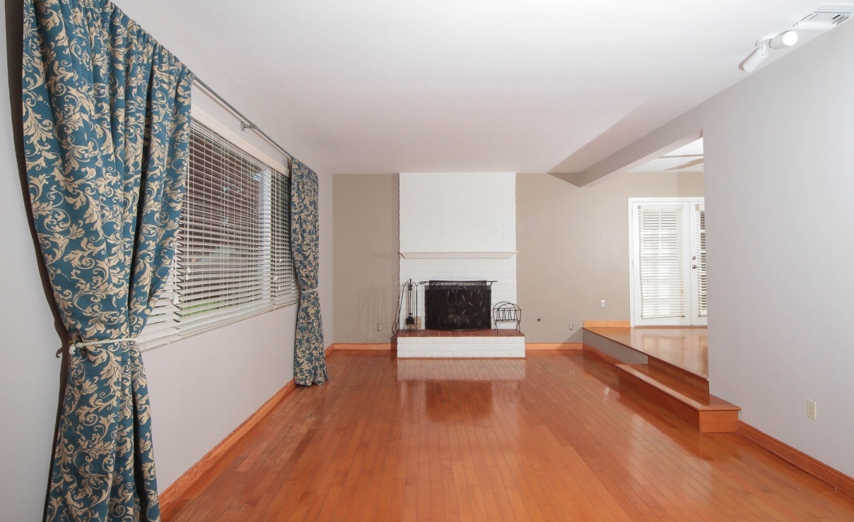1670 Los Altos Road San Diego, CA 92109 - Photo 3 of 25
