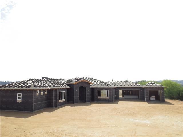 11661 Sierra Rojo Road Valley Center, CA 92082 - Photo 2 of 6 Gallery Image 2