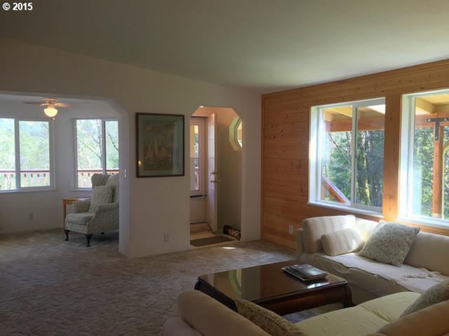 95915 Sundown Road Brookings, OR 97415 - Photo 11 of 16