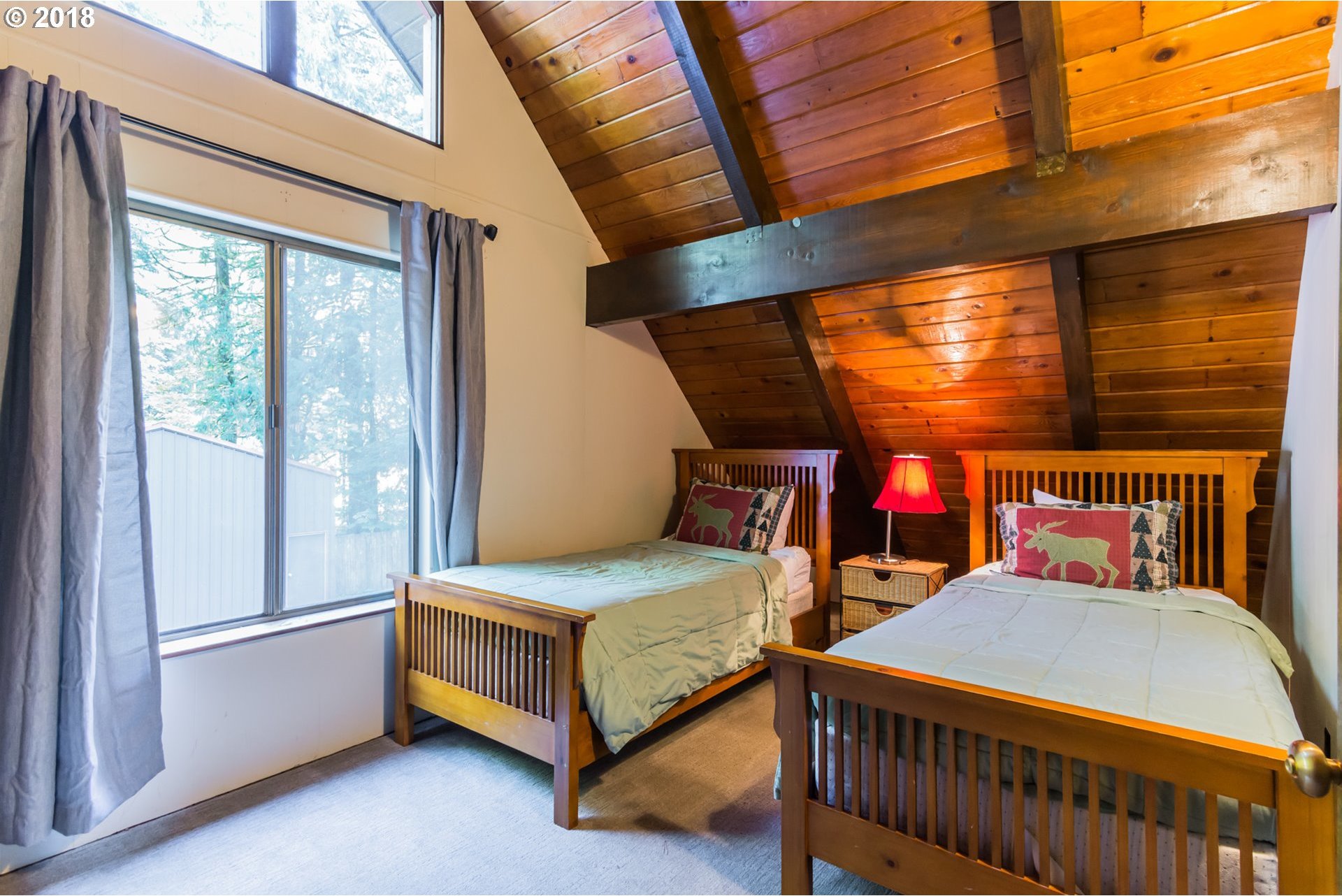 25090 East Arthur Hailey Road Rhododendron, OR 97049 - Photo 5 of 32 Gallery Image 5