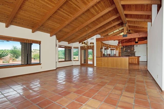 2308 Willow Glen Road Fallbrook, CA 92028 - Photo 2 of 19