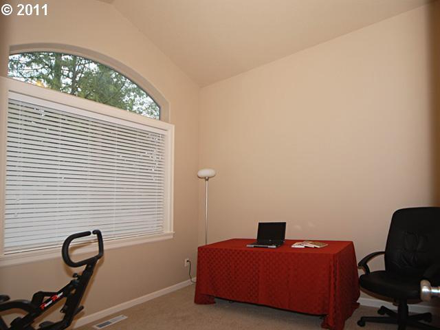 8219 Southwest Oleson Road Portland, OR 97223 - Photo 7 of 16 Gallery Image 7