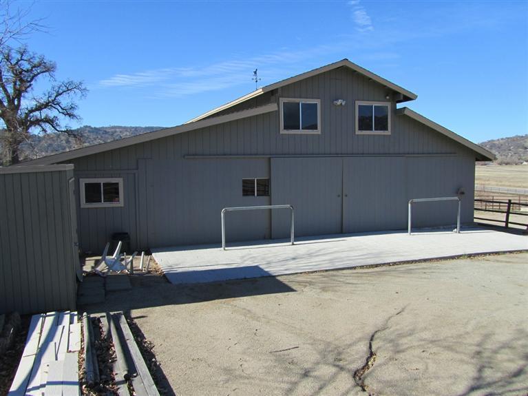 29300 Lower Valley Road Tehachapi, CA 93561 - Photo 14 of 17