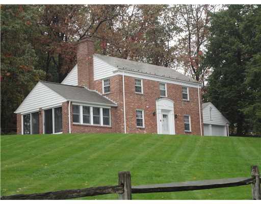 459 Goldsmith Road Pittsburgh, PA 15237 - Photo 1 of 17