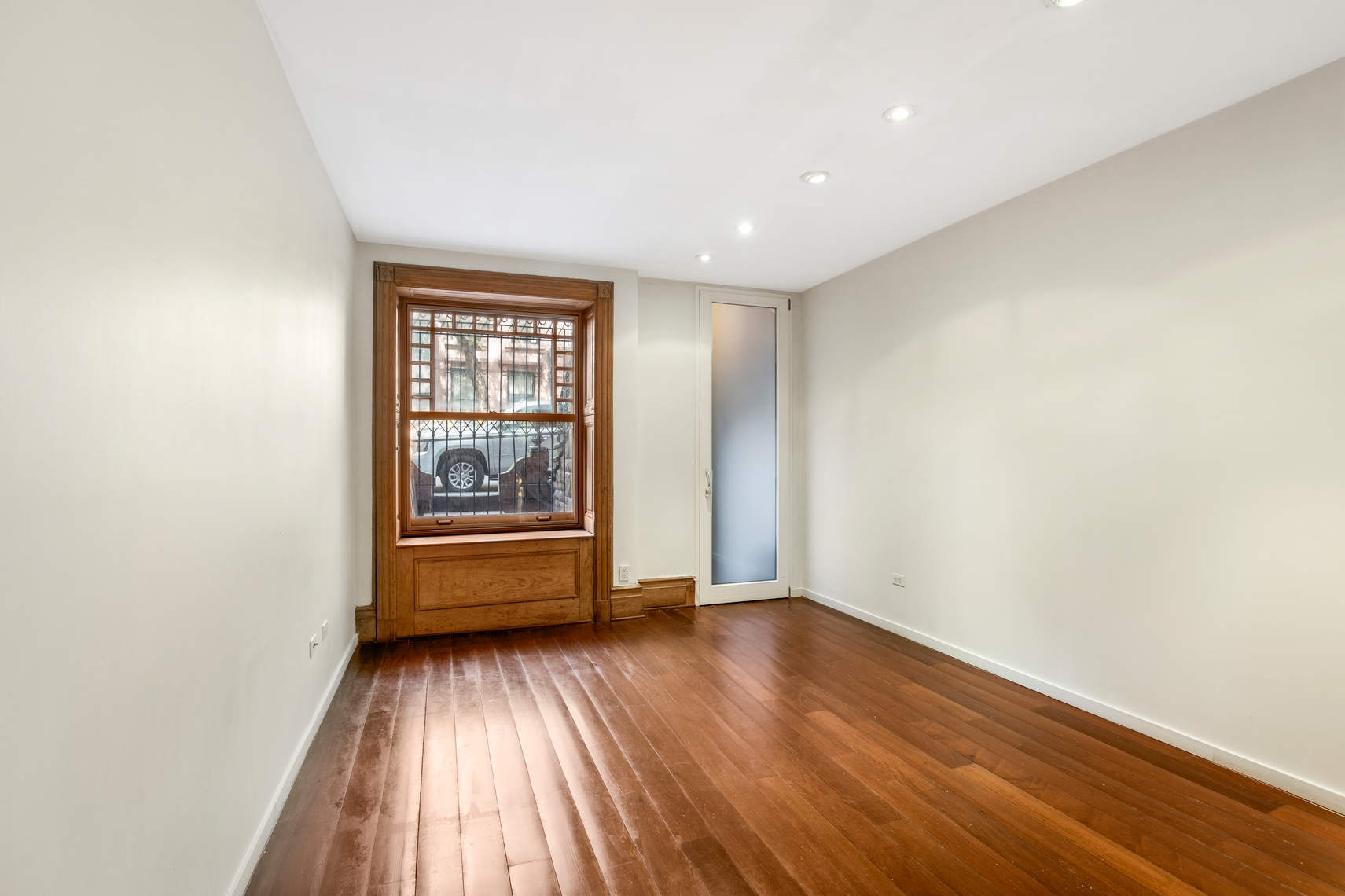 30 West 123rd Street, Unit GARDEN Manhattan, NY 10027 - Photo 9 of 13