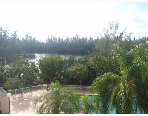 8200 Southwest 210th Street, Unit 304 Cutler Bay, FL 33189 - Photo 8 of 12