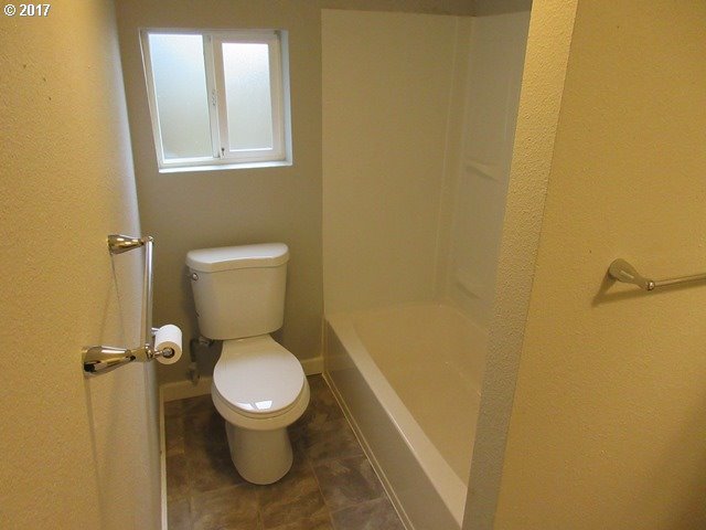 495 Ford Street Southeast Salem, OR 97301 - Photo 7 of 18