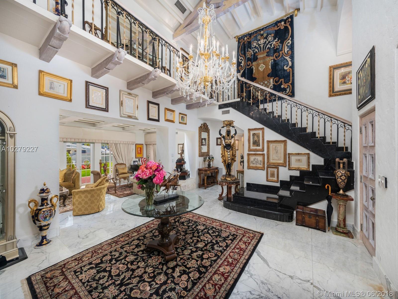 5011 Pine Tree Drive Miami Beach, FL 33140 - Photo 28 of 40