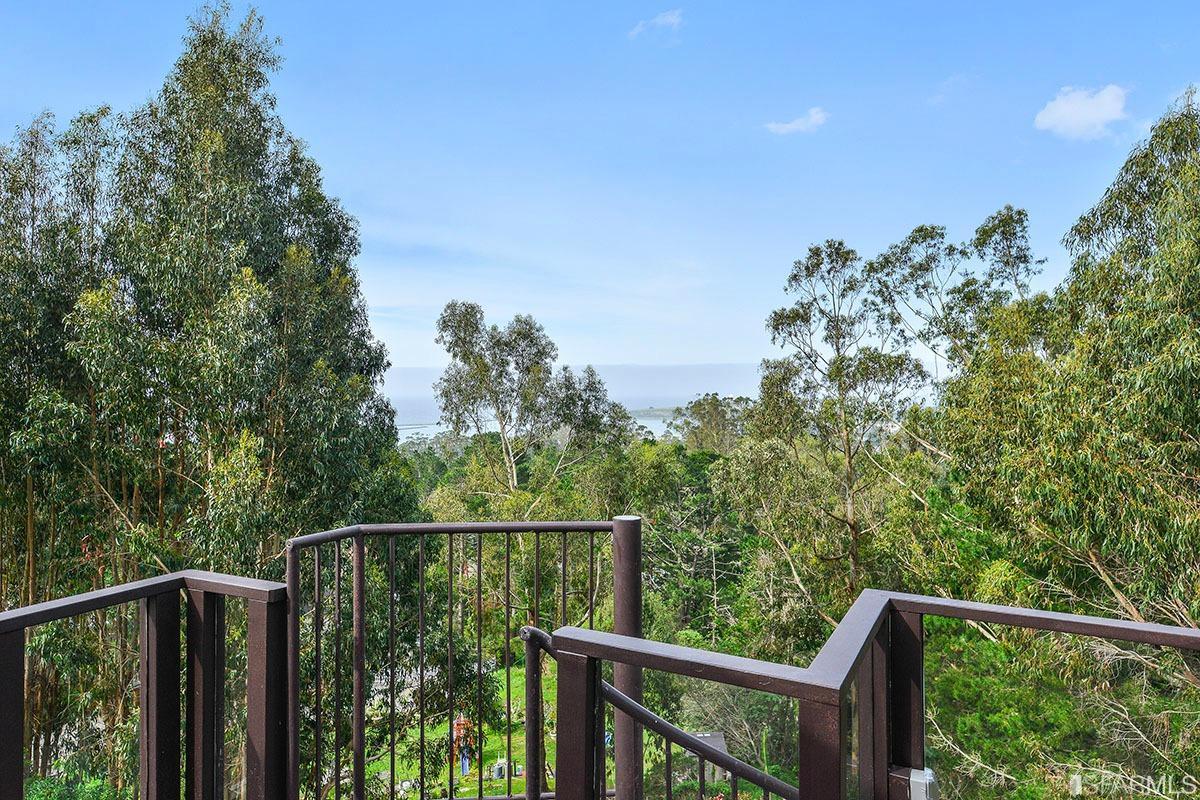 273 Del Monte Road El Granada, CA 94019 - Photo 23 of 45 Gallery Image 23