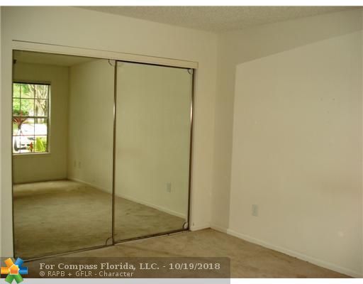 1020 Crystal Way, Unit A Delray Beach, FL 33444 - Photo 8 of 16
