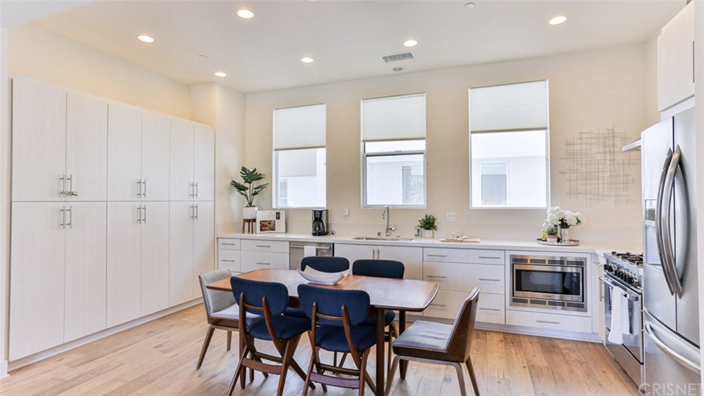 2203 Edendale Lane Silver Lake, CA 90026 - Photo 11 of 39