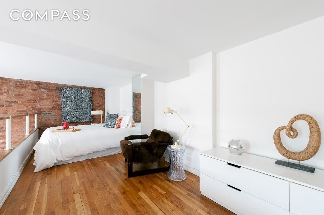 29 King Street, Unit 3C Manhattan, NY 10014 - Photo 3 of 7