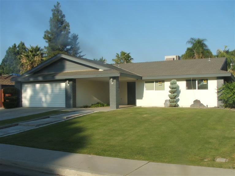 2741 Hempstead Lane Bakersfield, CA 93309 - Photo 3 of 12