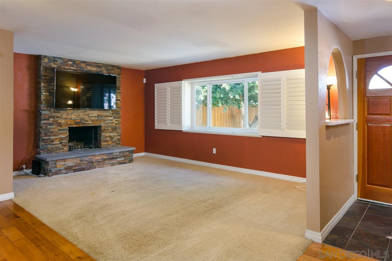 13215 West Lakeview Road Lakeside, CA 92040 - Photo 5 of 22 Look at that fireplace!