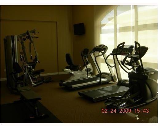 2425 Southwest 27th Avenue, Unit 907 Miami, FL 33145 - Photo 4 of 25