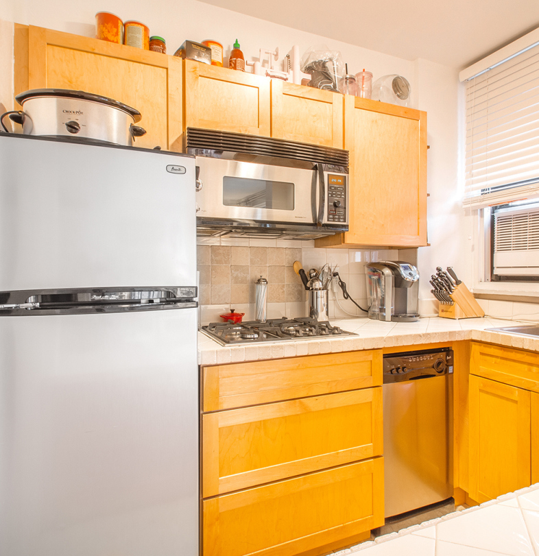 200 West 20th Street, Unit 705 Manhattan, NY 10011 - Photo 4 of 11