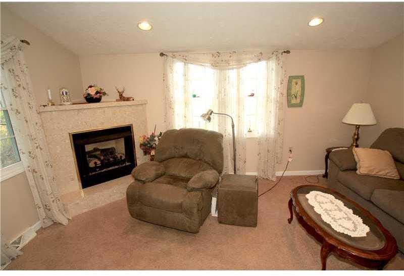 514 Old Hill Road Jeannette, PA 15644 - Photo 3 of 10
