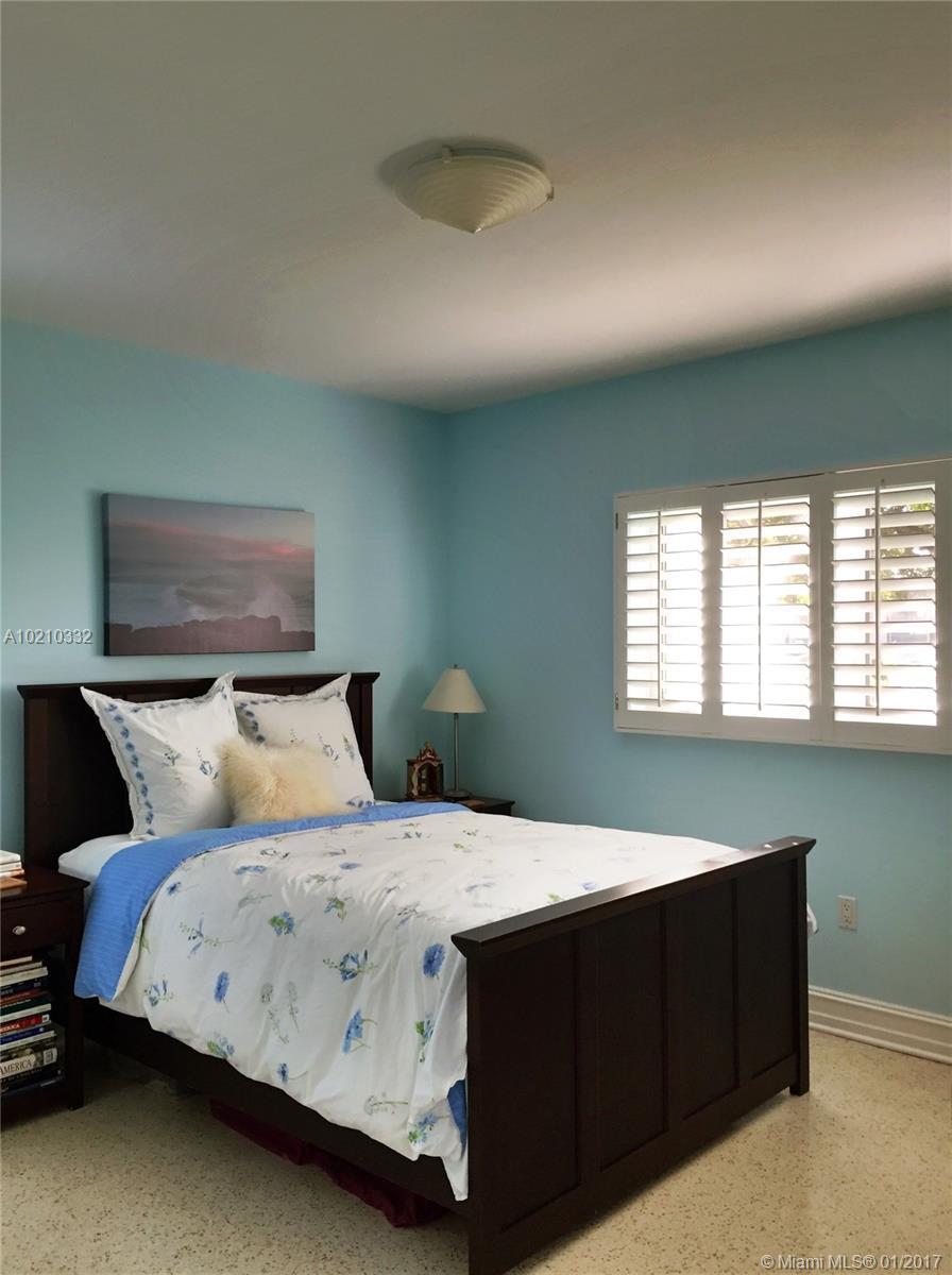 4581 Adams Avenue Miami Beach, FL 33140 - Photo 22 of 34