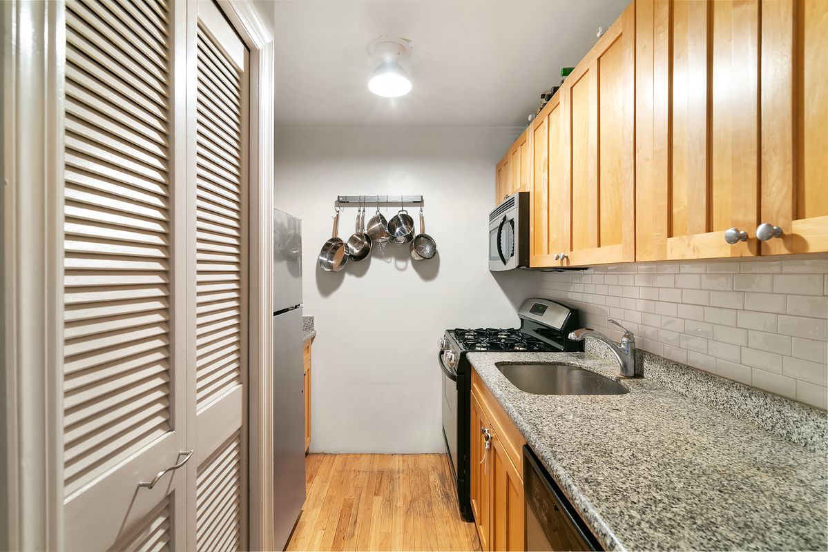407 East 12th Street, Unit 2FW Manhattan, NY 10009 - Photo 2 of 6
