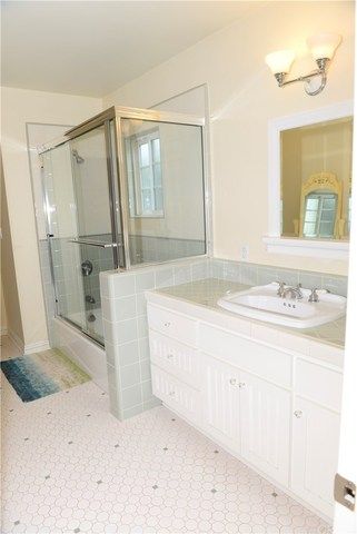 $1,200,000 | 3918 Elm Avenue, Long Beach, CA 90807