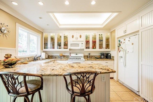 $925,000 | 208 Susannah Place, Costa Mesa, CA 92627