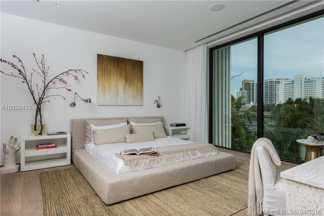 6411 Allison Road Miami Beach, FL 33141 - Photo 23 of 30