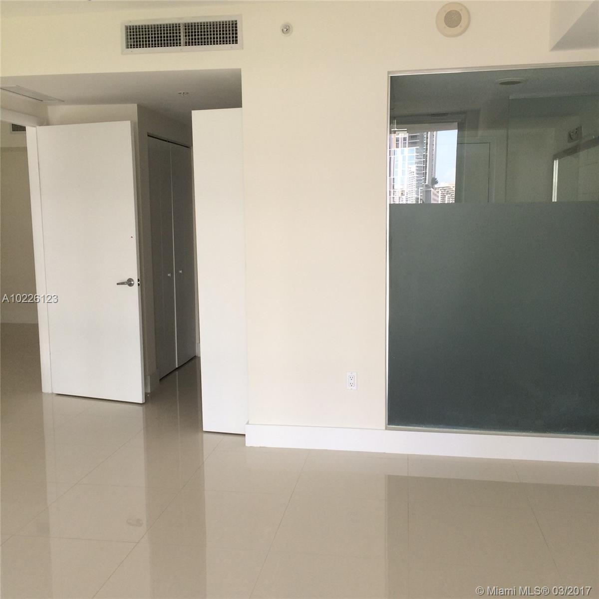 92 Southwest 3rd Street, Unit 708 Miami, FL 33130 - Photo 11 of 14